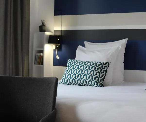 - Les Corderies Hotel