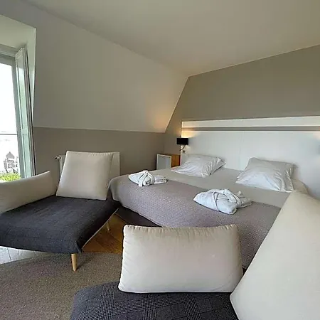 - Les Corderies Hotel